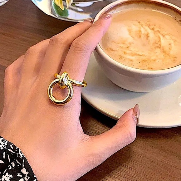 Gold Plated Interlocking Ring - Picture 2 of 2